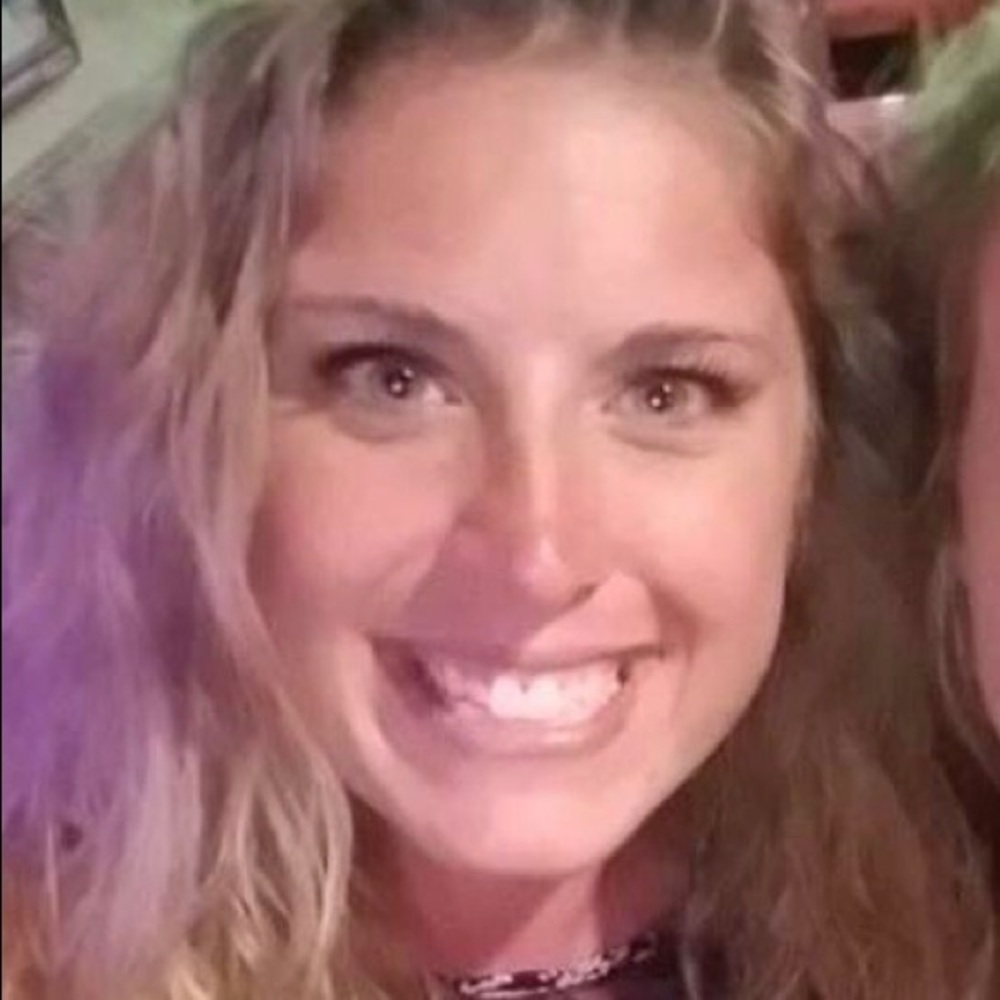 Meet your Posher, Katie - Picture 2 of 2